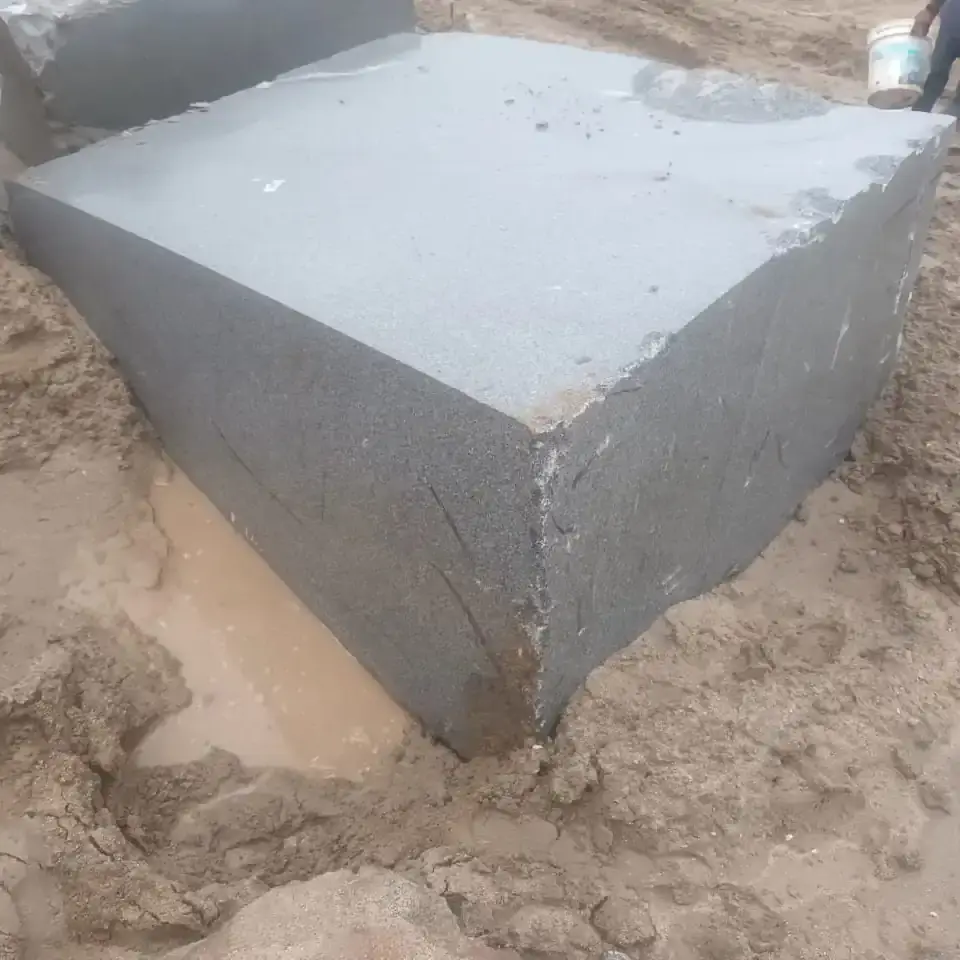 Narlai Grey Granite Block.jpg 2