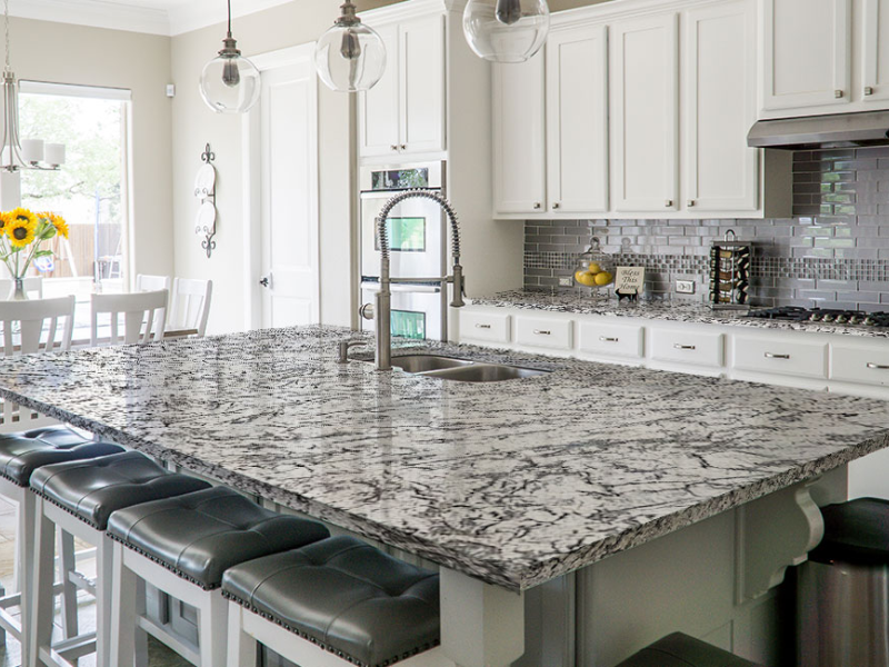 Alaska-White-Granite-Countertopprice-of granite-per-square-foot