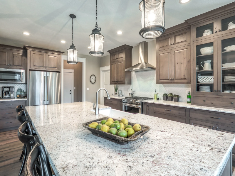 light-coloured-granite-slabs-that-are-popular-and-versatile