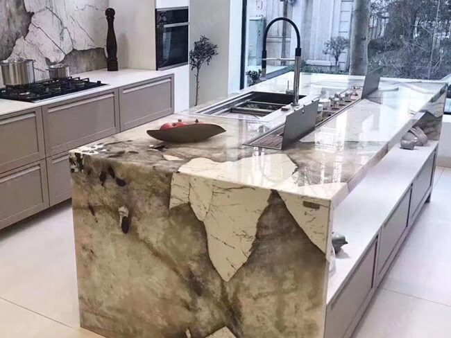 Why Is Patagonia Quartzite Ideal for Countertops?